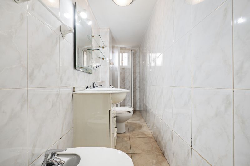 Porcelain Tile Installation Costs — Cost of Porcelain Tile Installation